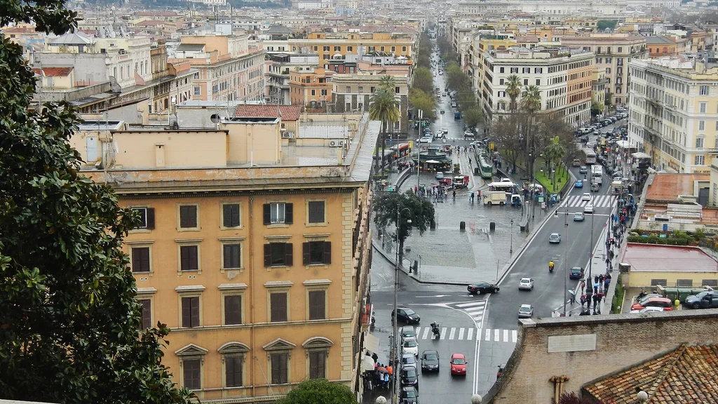 Una strada del quartiere Prati a Roma