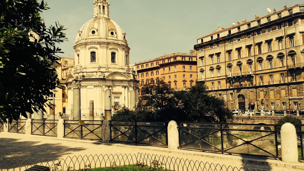 Mappa e centro storico di Roma visti dall’alto