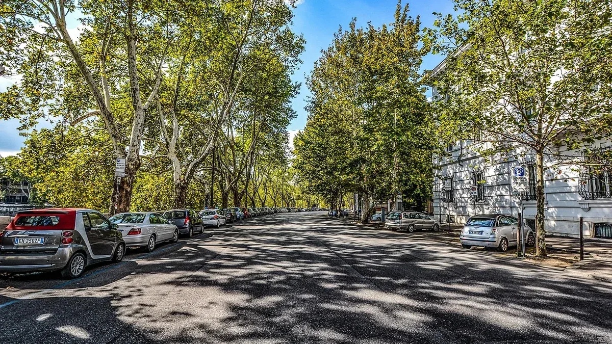 Marconi a piedi: una passeggiata da piazza della Radio verso il Tevere